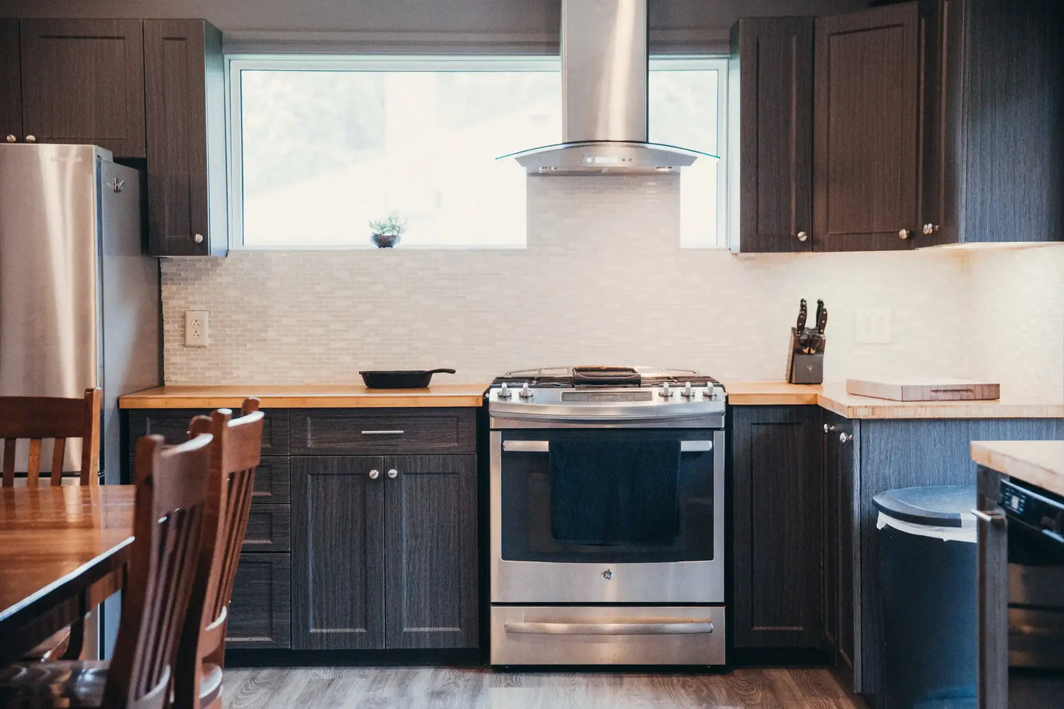 A clean and sophisticated kitchen